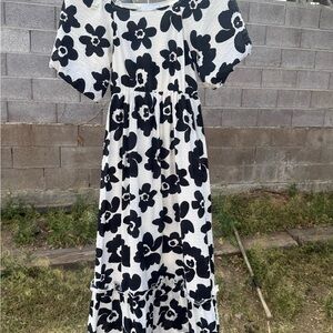 Black & White Floral Maxi Dress with Puff Sleeves